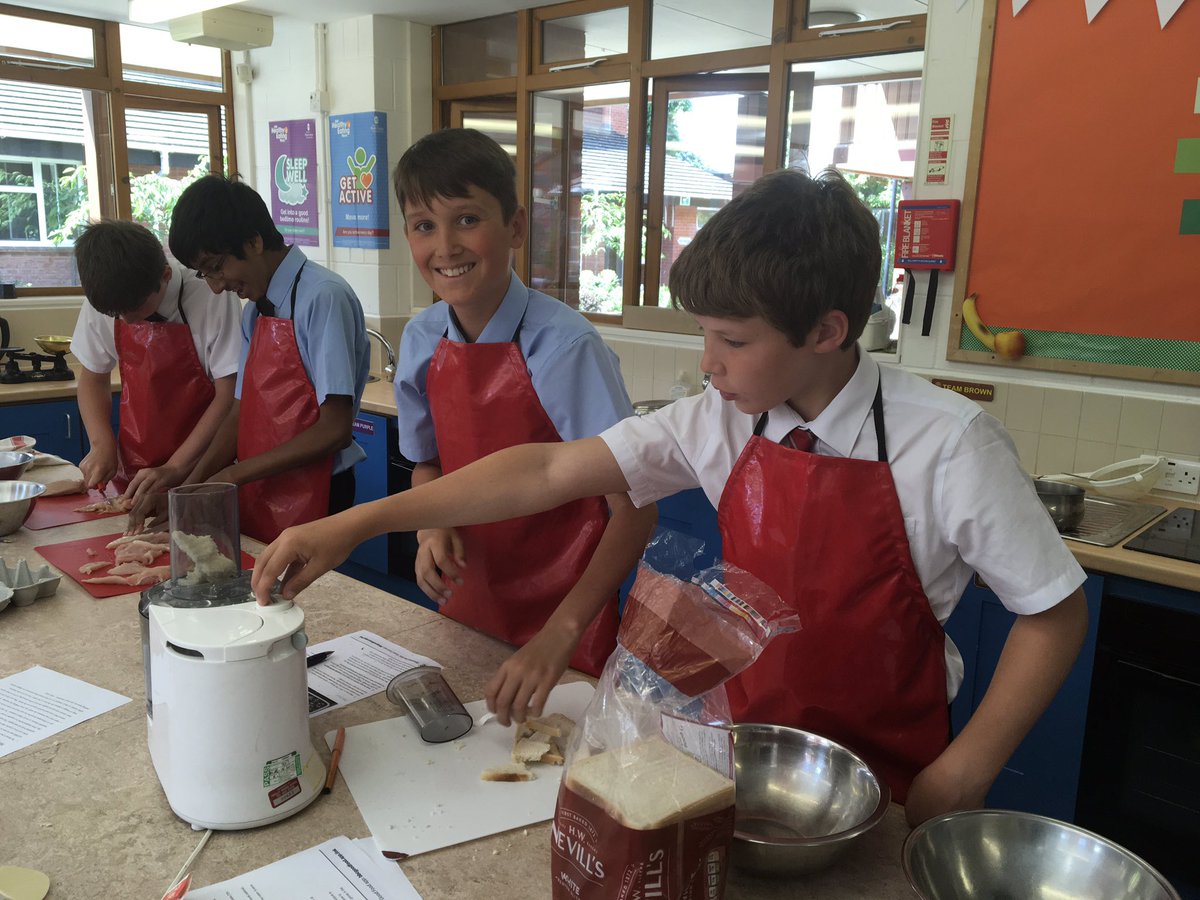 YMS_Create's tweet image. Well done year 8 on preparing a three course meal