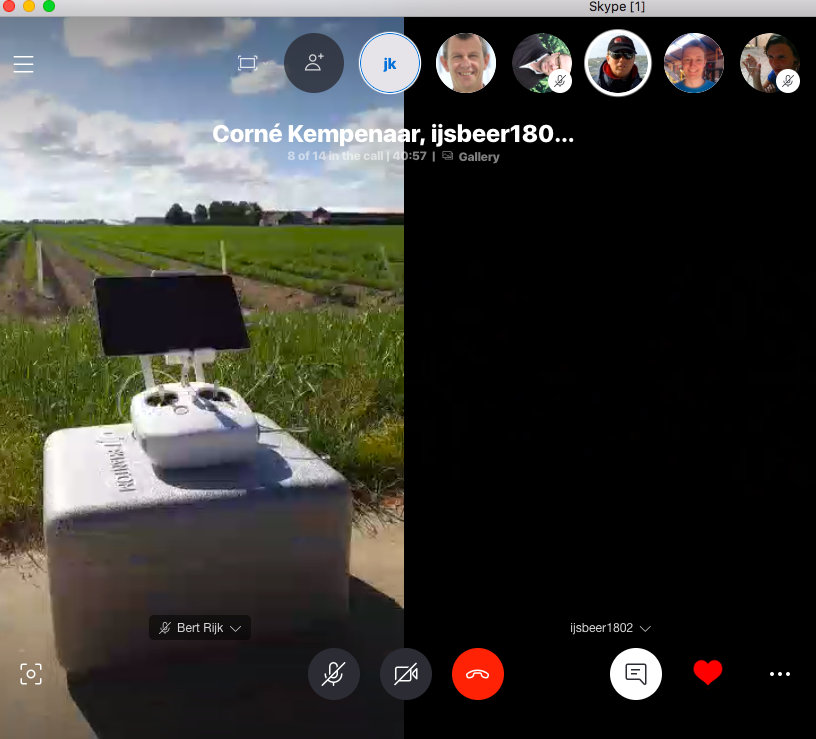 Graag even voorstellen: "Farmcube", <a href="/SmartAgriHubs/">SmartAgriHubs</a> flagship innovation, gericht op data management op de boerderij, een missing link in het huidige landschap #SlimmeOpslag #Structurering #FarmerFirst #DigitalTwin #MobieleViewer Lees meer: smartagrihubs.eu/flagschip-inno…