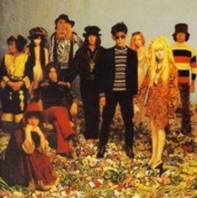 windsfairground's tweet photo. ユニバーサルインベーダー(1992)を久々に聴いてみた。非常に良くてビックリした。楽曲がとても心地よく、カッコいい。外せる曲が一つもない。蒼白の祈祷師の曲の趣旨(聴く人のいない演奏は続く。君の無情の翼は硬い)が今になって分かった。#newestmodel
#soulflower #universalinvader https://t.co/vBMbJSGoAV