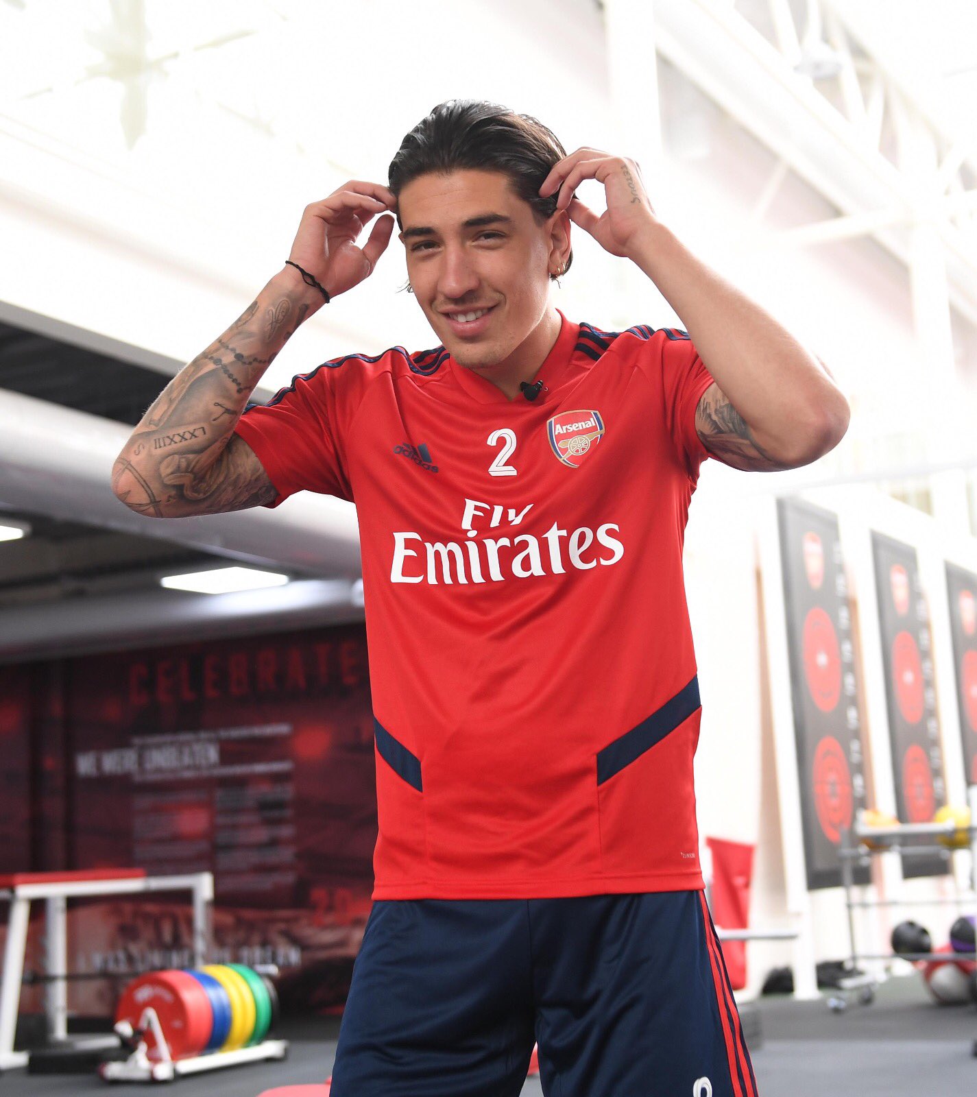 GOAL on X: Hector Bellerin is bringing the mullet back 💈   / X