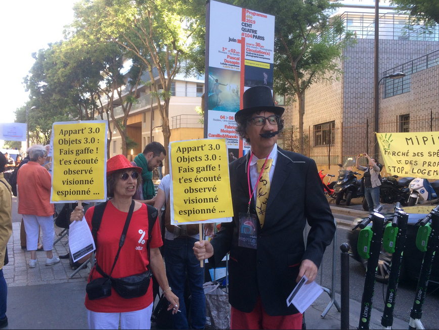 collectifDALBV's tweet photo. Bravo pour l'action de ce matin contre le #MIPIMPropTechEU le #MIPIN c'est la foire à spéculation immobilière et foncier plus important du monde, ils sont les coupables avec les politiciens complices de la destructions de nos vies et nos quartiers #Gentrification #Speculation https://t.co/8dkfuVhCyc