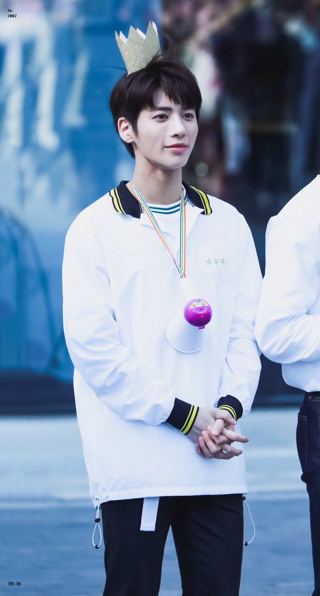 To20020205's tweet photo. 190404 Mini FM❣️

Your smile like fireworks at summer nights ✨

#강태현 #태현 #TAEHYUN 

#TOMORROW_X_TOGETHER 
#투모로우바이투게더
#TXT
@TXT_members https://t.co/hGpsUEPZB0
