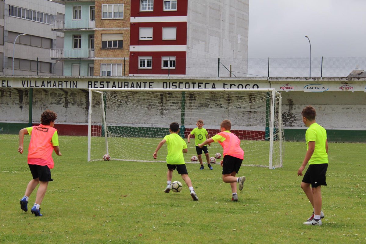 campusrcv's tweet photo. Día 2️⃣ do Campus RCV19 rematado ✅👶⚽️🐶
Máis fotos do día no noso Facebook e Instagram 😉 https://t.co/pbZqsigHlr