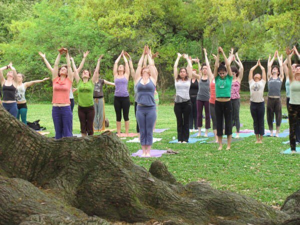 castellani's tweet photo. Yoga with Laughing Lotus in 2010 while on location in New Orleans. https://t.co/ly8fcPO0O9 https://t.co/AKB9DGdjQd