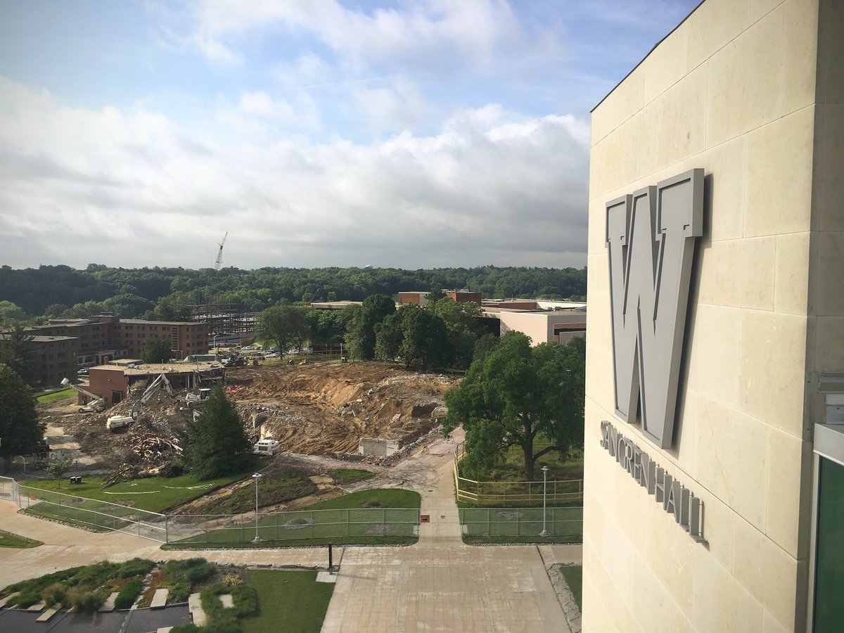 facilities_wmu's tweet photo. Check out the view of the McCracken Hall demolition site from the roof of Sangren Hall! The final section of the building will be demoed after cleaning up the north portion of the site. #WMU #AroundWMU #FMProjects https://t.co/YCUFt7l6c8