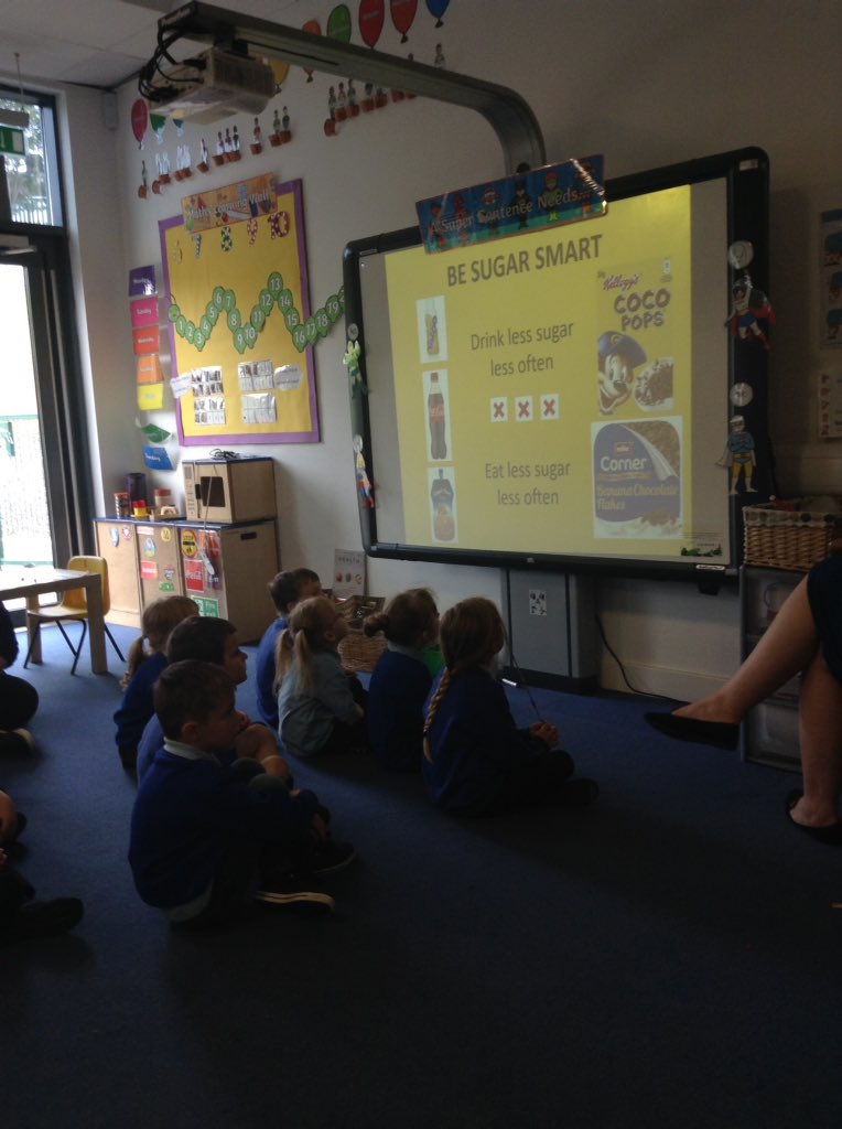 The school nurse came to show us how to look after our teeth 😁 #healthyme