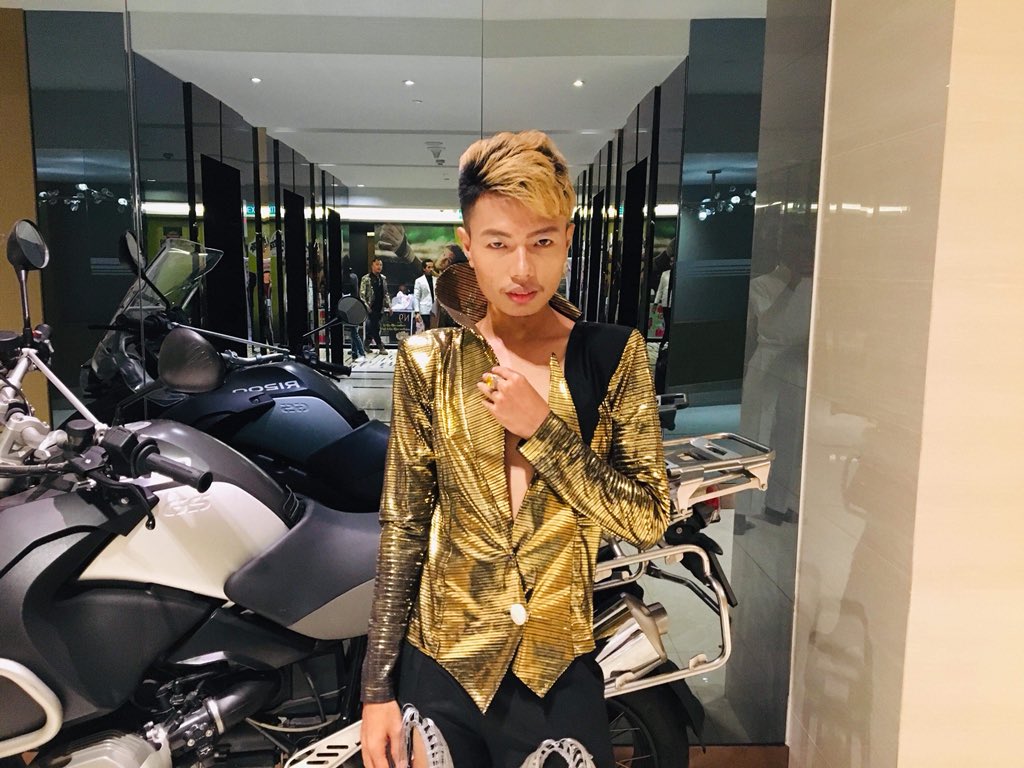 thailay2's tweet photo. Bd party https://t.co/qdZbY0vIgh
