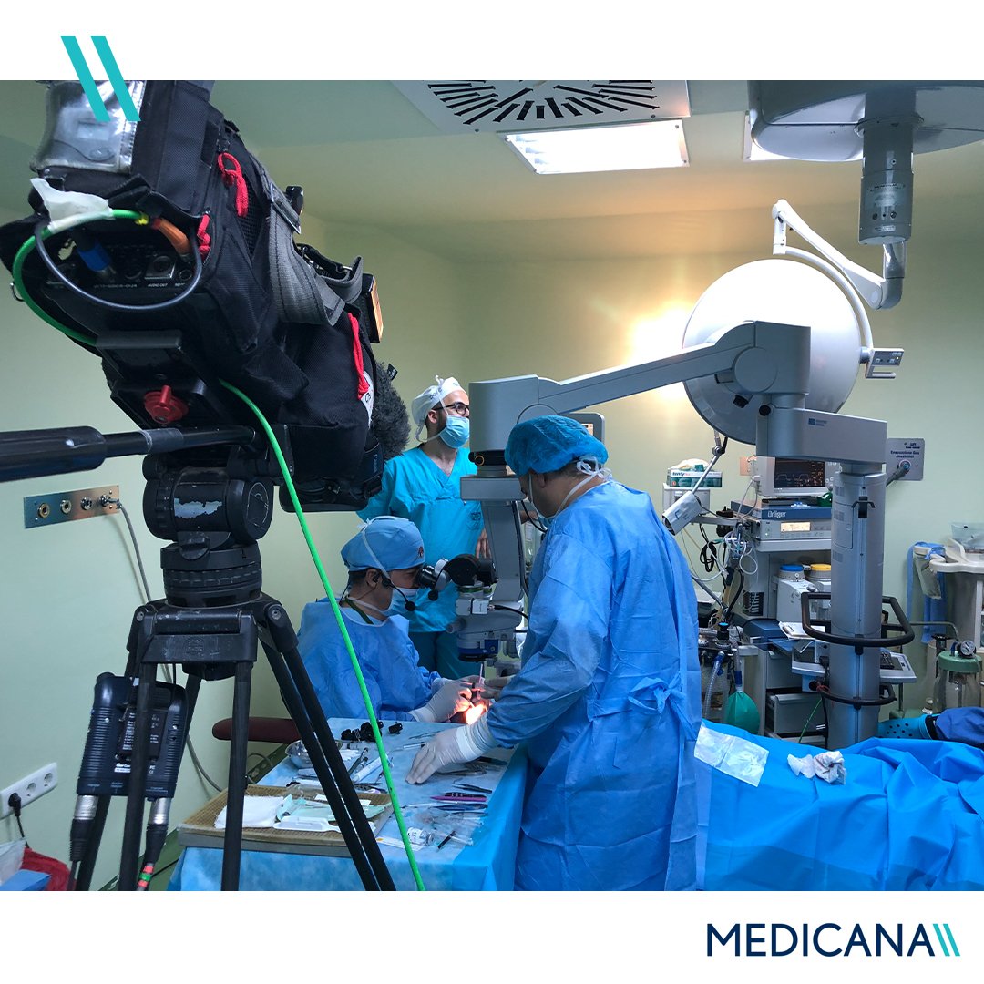 MedicanaSaglik's tweet image. Medicana Çamlıca Hastanesi #Göz Hastalıkları Uzmanı Prof. Dr. Peykan Türkçüoğlu’nu, Türk #Oftalmoloji Derneği (TOD) tarafından düzenlenen 3. Canlı Cerrahi Sempozyumu’nda dünya izledi.