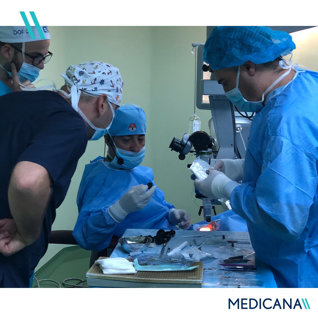 MedicanaSaglik's tweet image. Medicana Çamlıca Hastanesi #Göz Hastalıkları Uzmanı Prof. Dr. Peykan Türkçüoğlu’nu, Türk #Oftalmoloji Derneği (TOD) tarafından düzenlenen 3. Canlı Cerrahi Sempozyumu’nda dünya izledi.