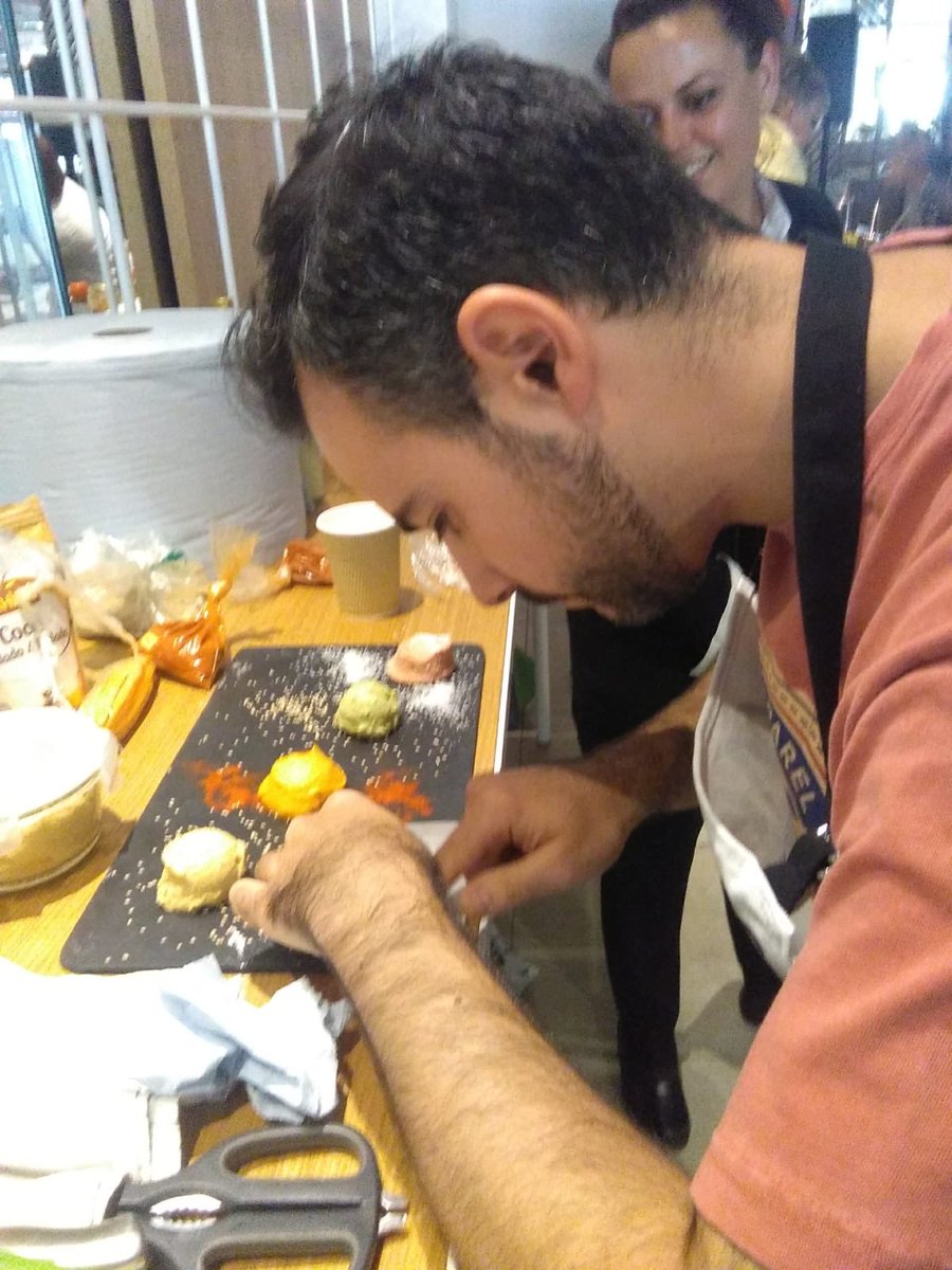 Vicpregon's tweet photo. Enhorabuena a la ganadora del 1er concurso Tapa-Chef @Melia__Sevilla y gracias a tod@s los participantes!! https://t.co/oxyvSpZlyj