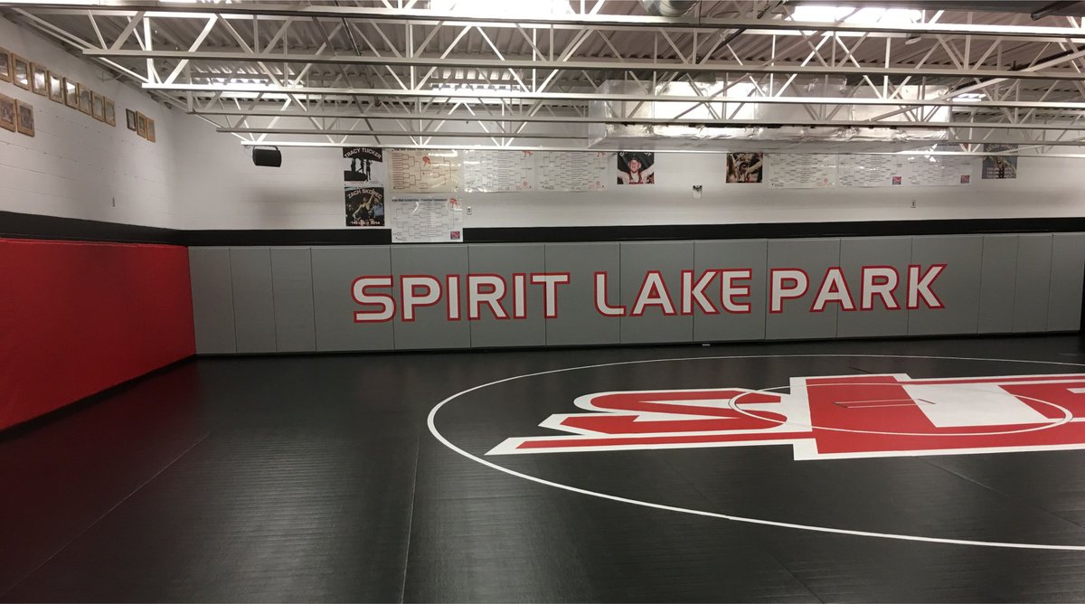 RollOutMat's tweet photo. Wrestling rooms brought to life! 💪 #highschoolwrestling #wrestlingmats https://t.co/MjxyjdoI6W https://t.co/pib5sNTYsU