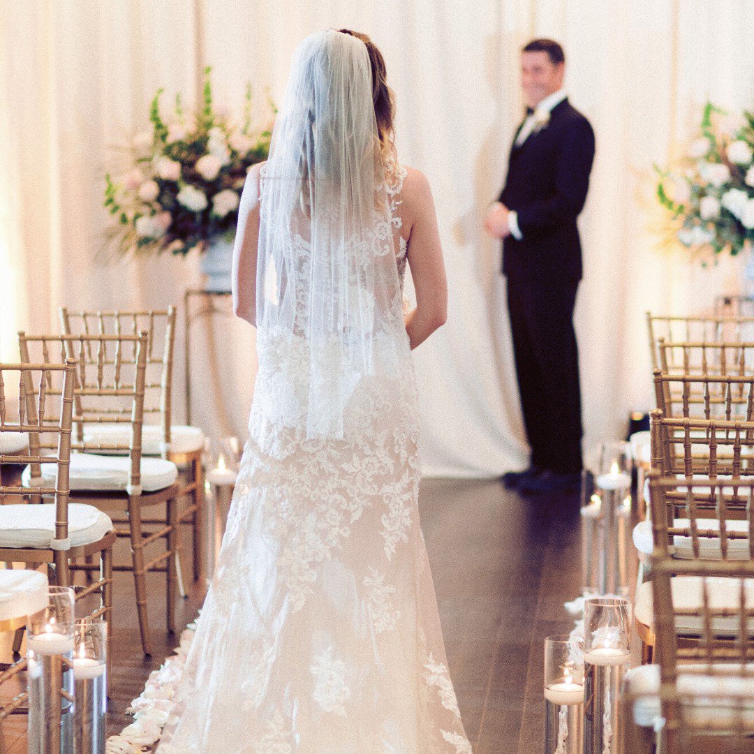 FriscoHall's tweet photo. Imagine your big day in this elegant and intimate setting
.
.
.
.
.
.
.
#wedding #walkdowntheaisle #eventvenues #customdecorations #fancychairs #brideandgroom #downtheaisle #weddingdress #cutecouple https://t.co/Y3SinmOCLt