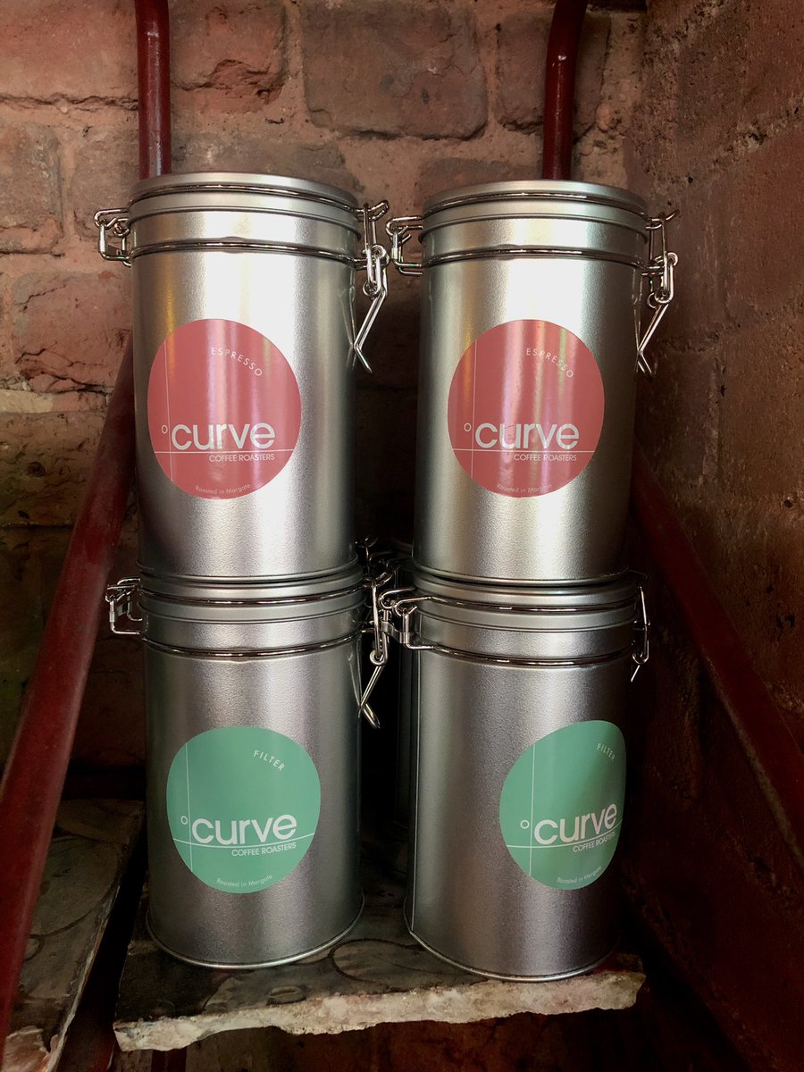 No more ‘recycled’ plastic bags. Our coffee comes in tins, which are returnable. <a href="/curveroasters/">Curve Coffee Roasters</a>  @BermondseySt #nomorewaste
