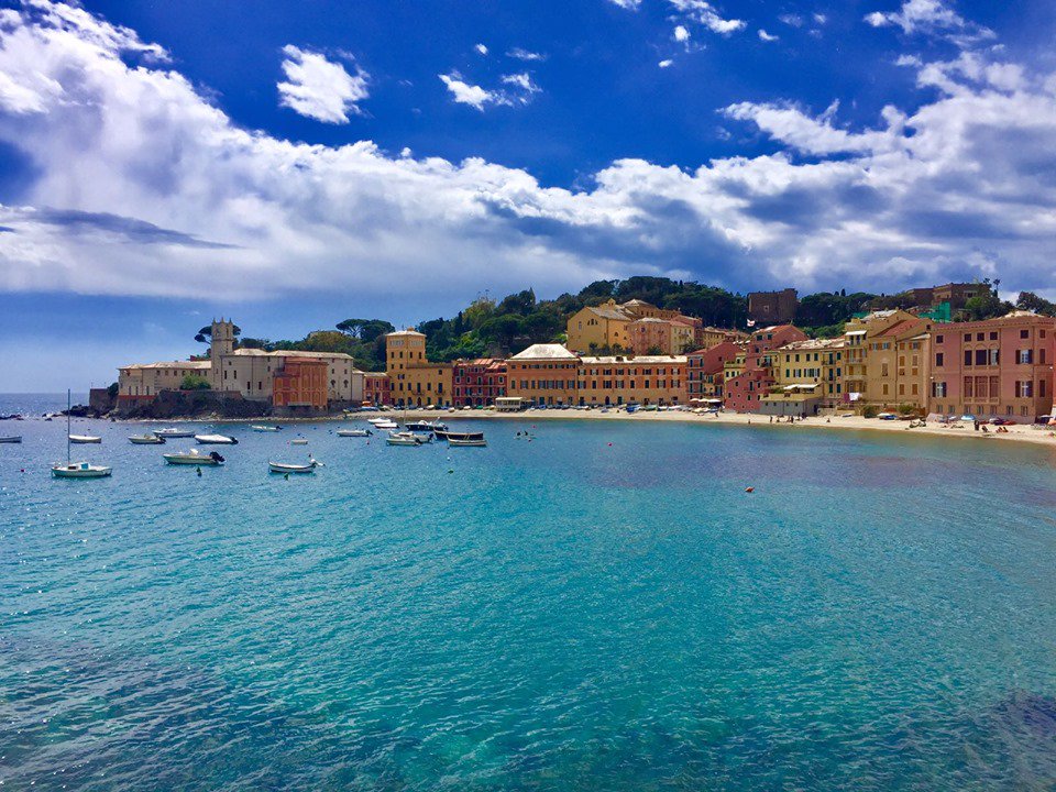 Buongiorno internautii! Il sole splende sulla Liguria e noi continuiamo a lavorare per una regione sempre connessa! Nuovi hotspot a: #Calizzano, #Massimino,#SestriLevante, #Varazze e #workinprogress per #CastelnuovoMagra, #Ceranesi e #Pompeiana!