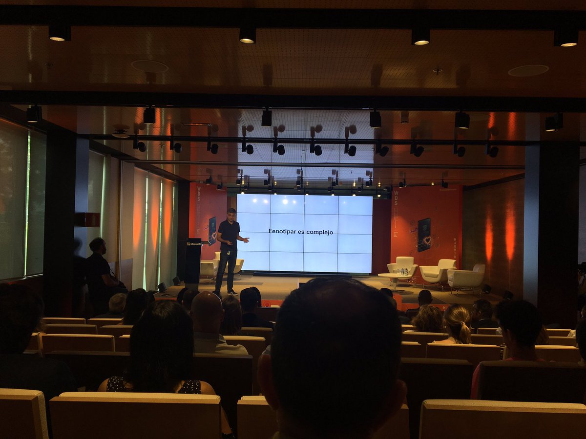 jaimeacosta_'s tweet photo. Follow a @julianig: datos y máquinas en sanidad.

Magnífica presentación.

#foundation29 #digitalizaciónsanitaria #AI https://t.co/Hv23fhL0dc
