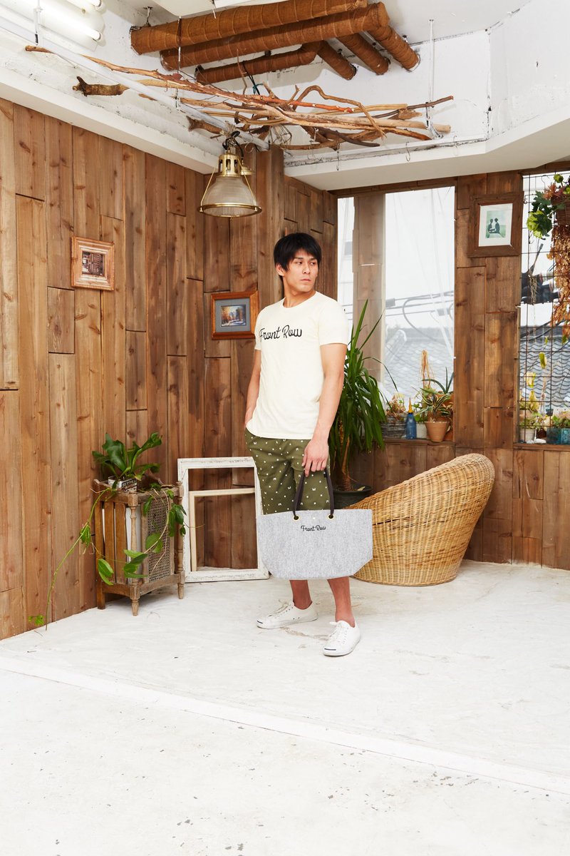 frontrow_kobe's tweet photo. 💎シンプルだから合わせやすい👌ロゴTシャツは2色展開☺︎✨▶︎▶︎
◉明るめのボトムスとも相性の良いヘザーグレー
◉やわらかく、優しい印象のナチュラル

▼online store▼
https://t.co/Q6T9ZQKWp9
▼yahoo!ショッピング▼
https://t.co/EkHmrGgl4K

#ロゴT #男女兼用 #ラグビー #夏 #コーデ https://t.co/AQsPm2WBy0