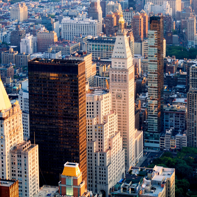 suzioyorkhill's tweet photo. The #MetLifeTower was completed 11 years after we opened our doors in 1898. We would've helped with #construction in a #NewYork minute! https://t.co/b8XuUs1Mqi