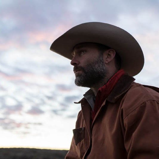 UTAustin's tweet photo. Sixth-generation Texan Jay Kleberg, MBA ’13, son of a storied Texas ranch family, turns his love of the land into a grand adventure: https://t.co/NRb3NOhFfX via @UTexasMcCombs https://t.co/aF4vLZV974