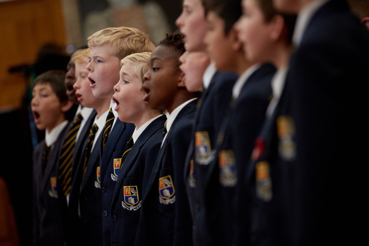 Yesterday we welcomed parents, governors and Guest of Honour, Will Cooper - Old Savilian and MD <a href="/myoddballs/">OddBalls</a> - to join us in celebrating the achievements of our Junior School boys at Speech Day 2019 ✨🎓👏 
📸 View the full gallery here: wgsf.org.uk/gallery/#1715