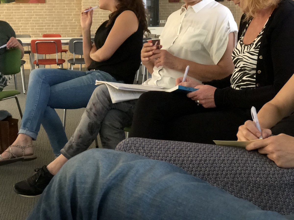 ankesiegers's tweet photo. Dat zit ik in de auto best weer trots te wezen op de kanjers van @sociaalteamnop en iedereen die zo hard werkt om #denieuweroute (met alle betrokkenen samen besluiten over kwesties, ook intern) voor elkaar te krijgen. #kanteling #hetgaatnietvanzelf #steunelkaar! https://t.co/El3rh22ux3