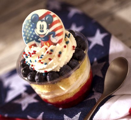DisneyParks's tweet photo. Here's our Foodie Guide for Fourth of July treats you'll find at Walt Disney World and Disneyland Resorts: https://t.co/8QDGcRjn4z https://t.co/tHFK3bwXRk