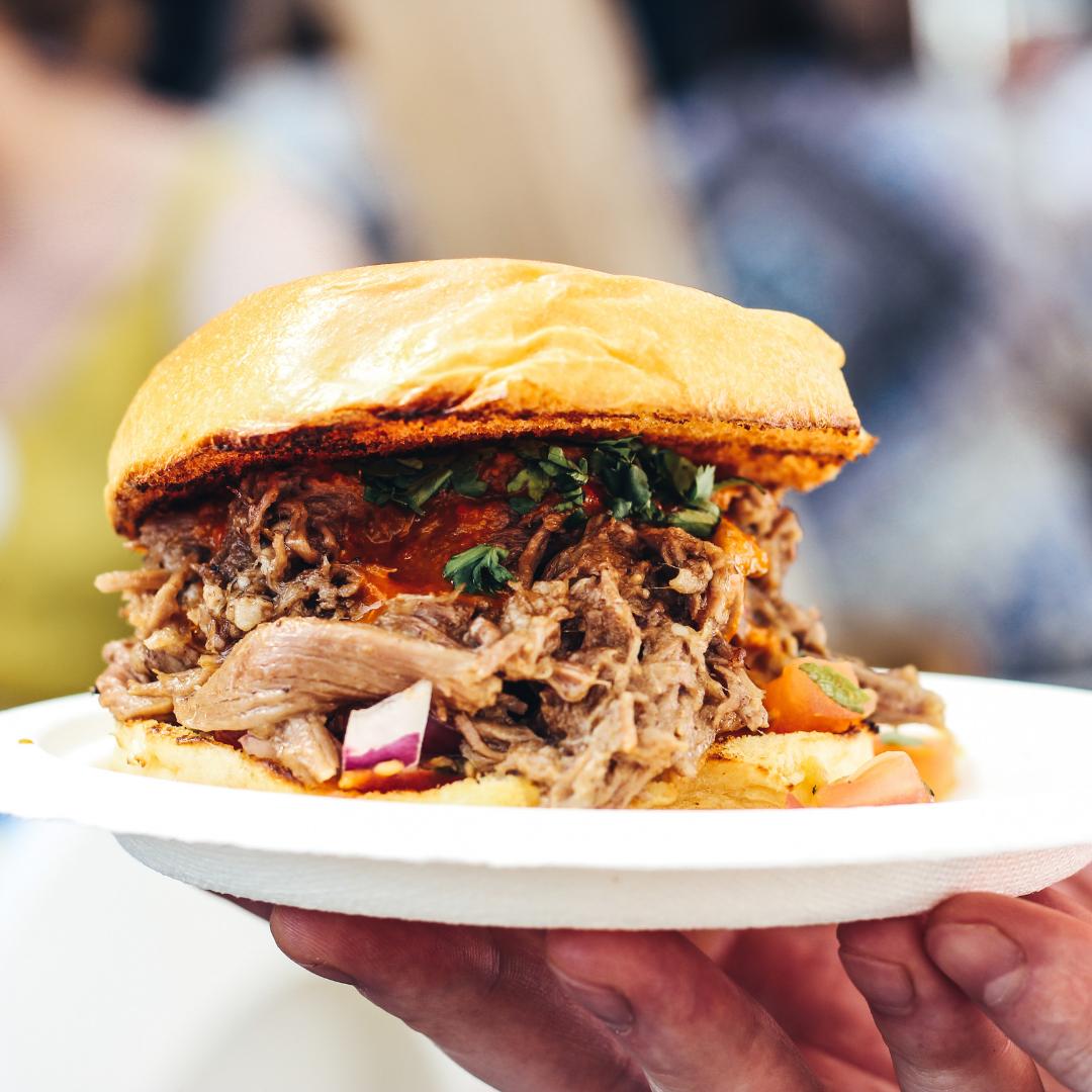 The African King 🔥🍔

This 12hr pulled goat in a burger from @nyamachoma.uk was to die for. @GRUBMCR

#JustFoodManchester