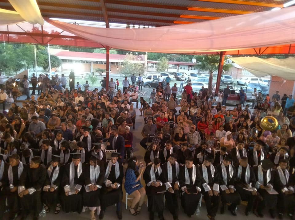 Graduación Octava Generación #coahuila #TodosPorlaEducación #MuéveteCECYTE #MásPorlaEducacion #SomosCECyTEC #SoYCecytec
#FuerteCoahuilaEs
#CECyTECLACONCHAOFICIAL