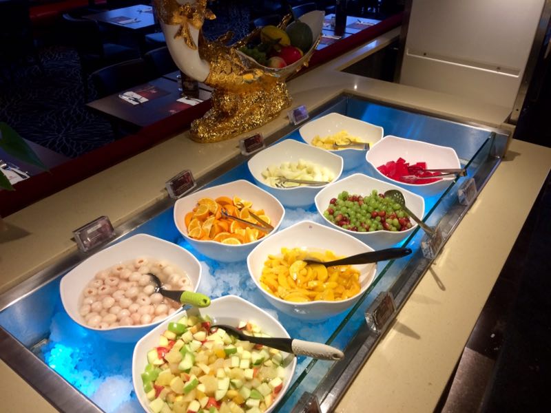 mingmoonwolv's tweet photo. So much fruit, so much choice! 🥗💚🍎🍊🍋🍏🥝🍒 #mingmoon #mingmoonwolverhampton #food #salad #foodlover https://t.co/lZOh65AY0f