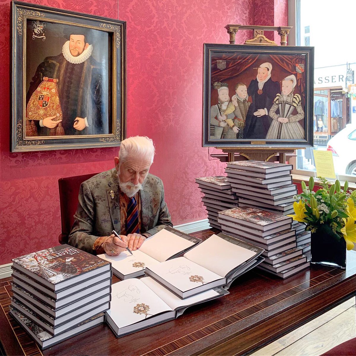 The Weiss Gallery tweet media