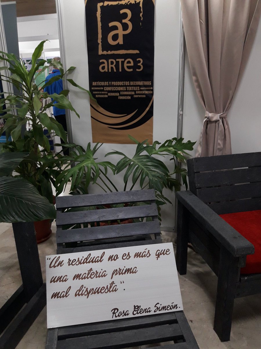 socubot1's tweet photo. Interesante iniciativas de la #CNA ATRES de #Matanzas durante la Feria Expositiva de la XII Convención de Medio Ambiente y Desarrollo #CIMAD12
Presentado productos de #Ecomadera... "Un residual no es más que una materia prima mal dispuesta" Rosa E. Simeón
@AMA_CUBA @atres https://t.co/PC91qTQrNy