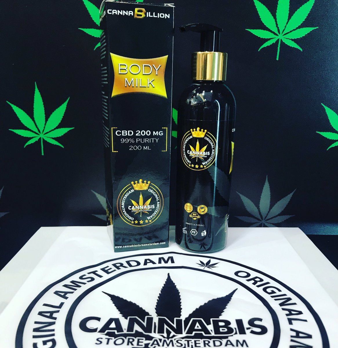 CannabisMontera's tweet photo. 🌿Body Milk🌿 con CBD
¿Te gustan los masajes? ¡Pues esta leche corporal es específica y perfecta para eso! 🙌
Disfruta y mejora la elasticidad y firmeza de tu piel. 🙋🏼‍♂️💁🏻‍♀️
La mejor combinación de CBD, extracto de aloe vera, extracto de té verde y vid roja para tu piel. https://t.co/mpDcbsXzZS