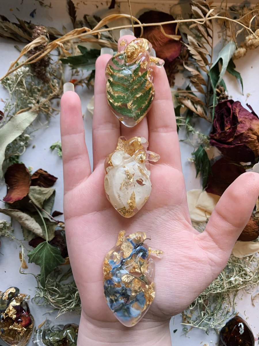 bug girl tweet media