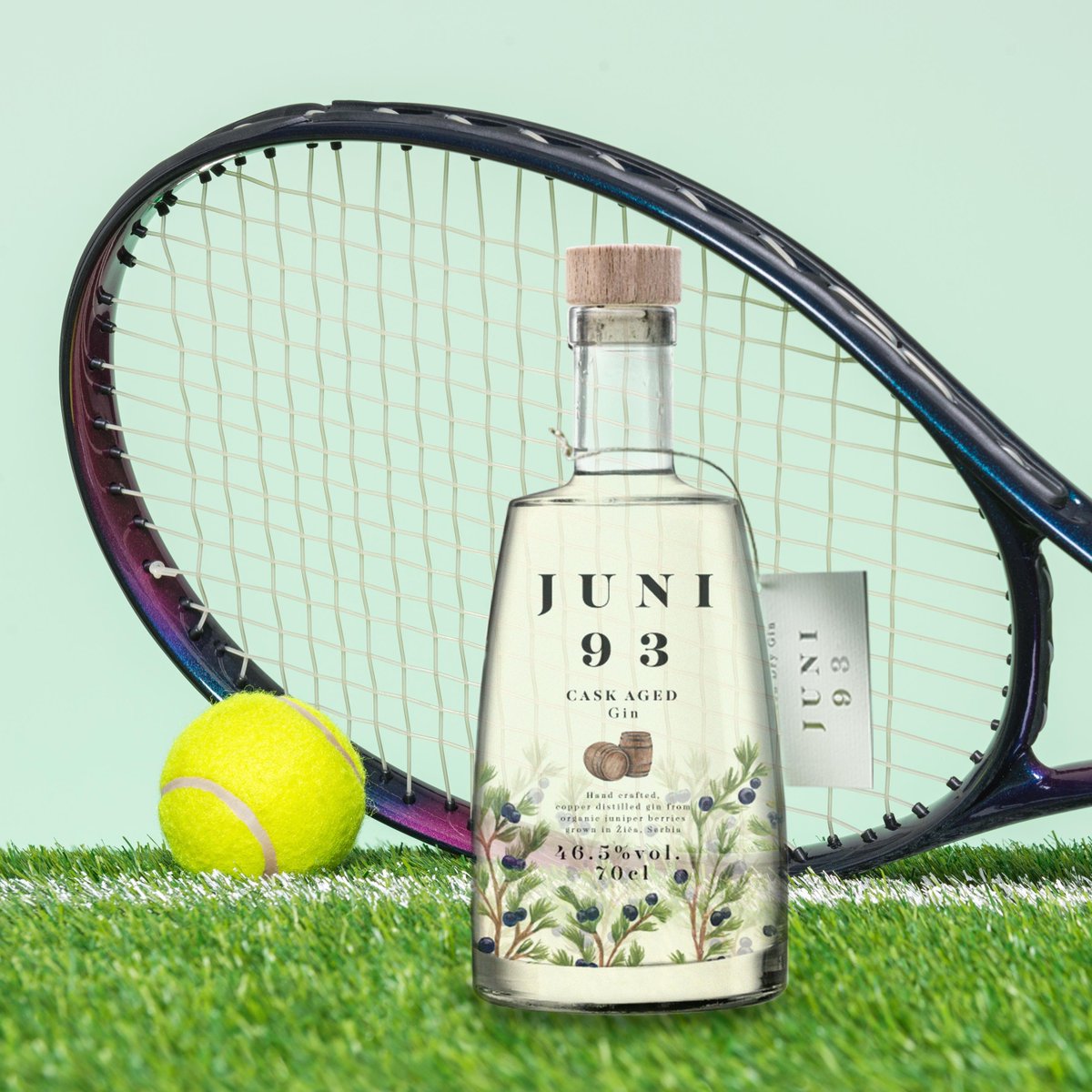 Wimbledon and tennis. Strawberries and cream. Gin and tonic. Rebel against tradition this tennis season with a new summer drink: Juni 93 and tonic.

#Wimbledon #Gin #Ginspiration #Tennis
