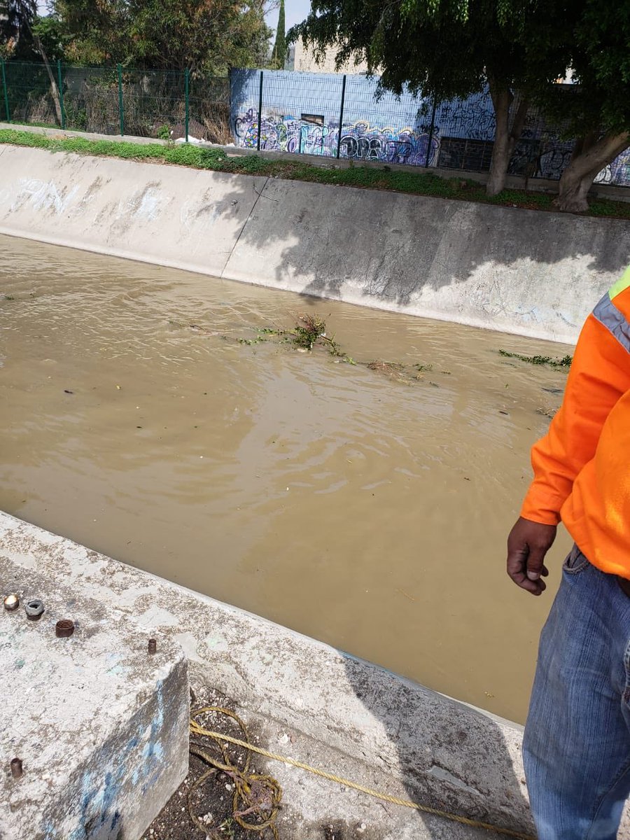 #BuenMartes 🔆 Se retiraron 10 Toneladas de basura en el vaso regulador del Arbolillo. Mantengamos todos los espacios de <a href="/TuAlcaldiaGAM/">Alcaldía Gustavo A. Madero</a> limpios. #NoTiresBasura #TransformandoJuntos