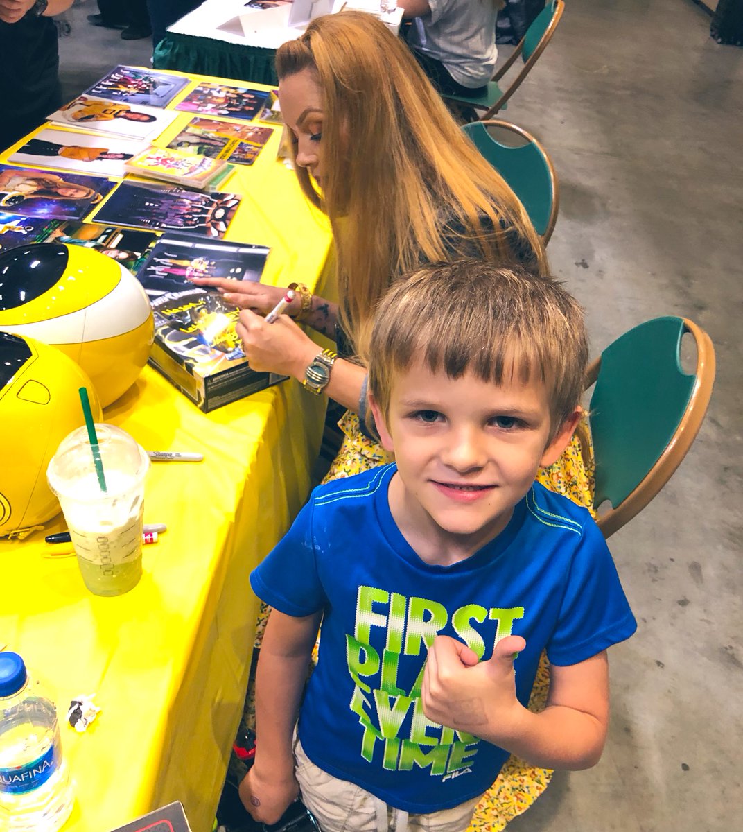 TLCYellowRanger's tweet photo. Caption this ๐๐โก๏ธ
#MightyCon #StLouis #ComicCon
#StCharles #Missouri #DiscoverSTC
#HistoricallyAwesome #PowerRangers
#StLouisComicCon #YellowRanger
Con: @MightyconShows https://t.co/fTfHGCEv3o
