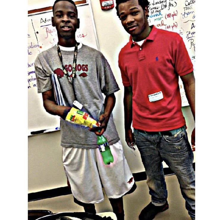 Juggheadmalone1's tweet photo. Never had to question you! EVER! Love you like we blood with everything in me! Happy Birthday my nigga! 🙏🏾💪🏾 #ToTheTopWeGo https://t.co/buMtJUqZgH