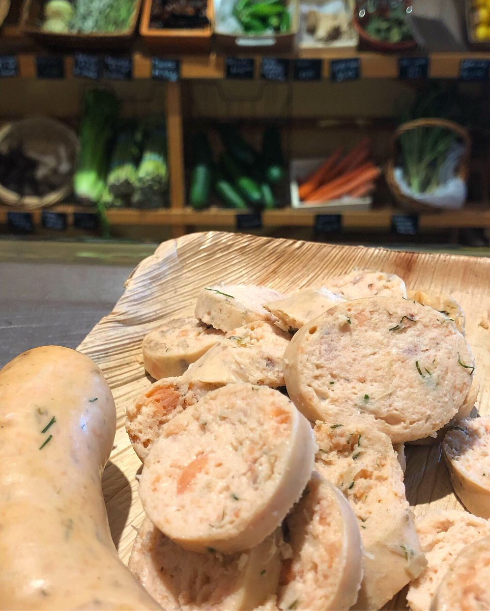 GoosetheMarket's tweet photo. #CasingTheJoint Prawns, Wild King Salmon, Bison Burgers w/ @kennyscheese cheddar, Firecracker four-chili sausage, Italian-style and Polish-style sausages, Jalapeño-Cheddar Brats, Giant Wagyu Dogs, and lots more —Salmon Sausage samples on deck tonight, too! https://t.co/YAyPyMiHOO