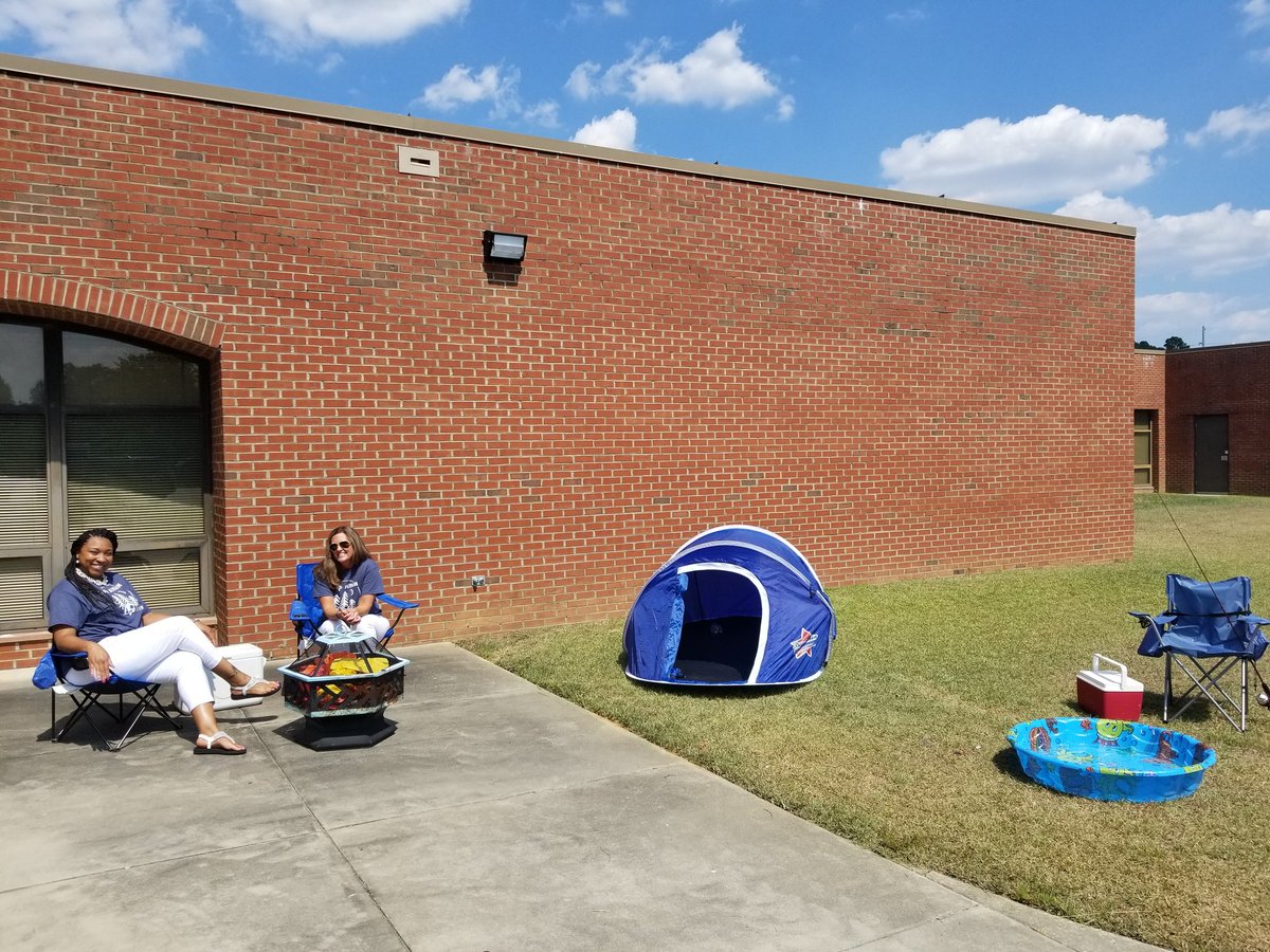 tarabratcher3's tweet image. It&apos;s a beautiful day at Camp Auman @LoydEAuman with @advocate_1 and @tinabaker1970 @CumberlandCoSch #2019ccsrtacamp #litnccs