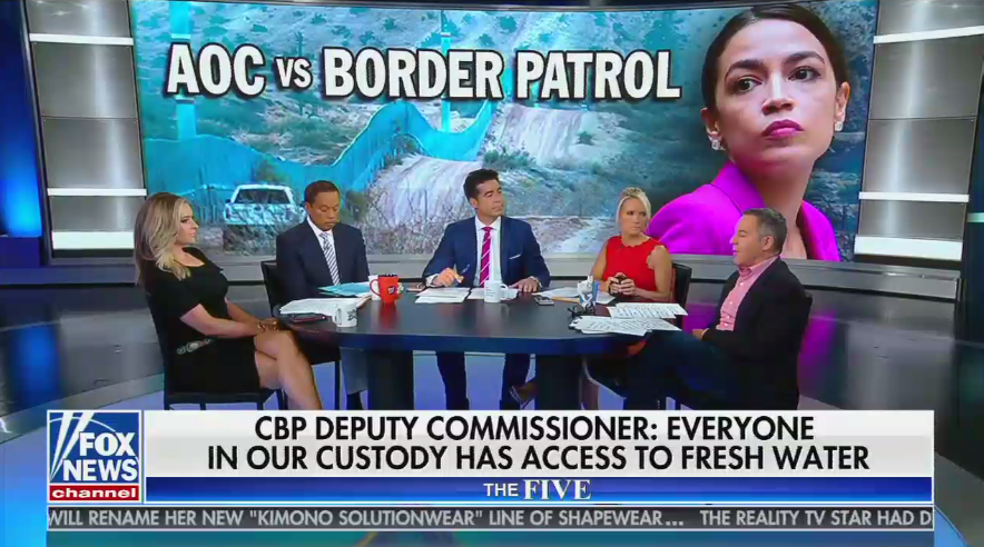 D-f8yLuW4AEqEvA?format=png&name=900x900