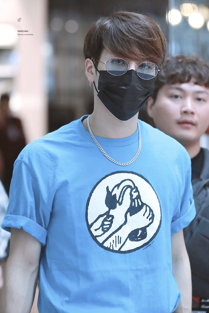 190702 · YYZ🛫️

#GOT7  ⁠ ⁠⁠#갓세븐         
#GOT7_WORLDTOUR 
#GOT7_SPINNINGTOP   
#JacksonWang #잭슨 #王嘉爾