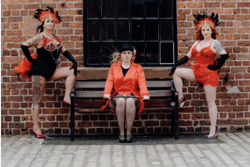 The Ringmaster and her Pin Up Showgirls 
Models:- Madame La Teese, Vicky & @misstigerrose 
Image:- @autofocusmedia_ 

#burlesque #showgirls #pinup #performer #burlesquelife #respect #bodypositivity #empowerment