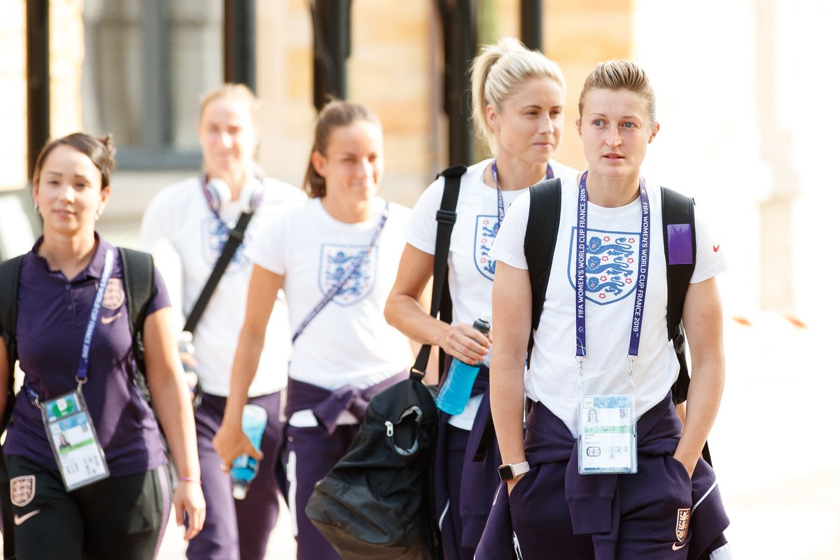 Lionesses's tweet photo. En route 🚌💨

#Lionesses https://t.co/rokojRTVpu