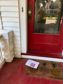 Fun morning dropping off Harbor Me (Jacqueline Woodson) to some incoming 7th gr Bears. McK joins <a href="/ProjectLITComm/">Project LIT Community</a> book club movement this year &amp; we're excited to share some great reads! Keep reading &amp; sharing books, Bears! Thnx <a href="/AllThatsRead1/">Amy Gardner</a> &amp; @MsKatMCK for coming this am!