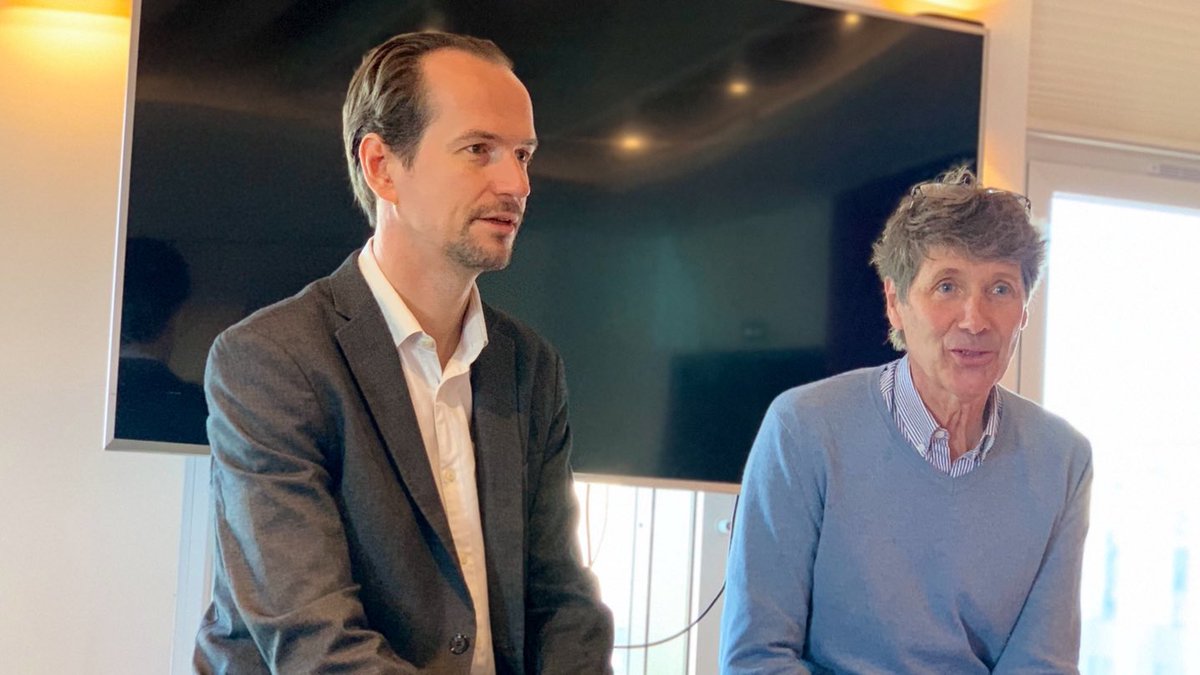 #IA | Exposé de <a href="/GrusonDavid/">David Gruson</a> d'<a href="/EthikIA2018/">Ethik-IA</a> sur l’utilisation et du pilotage des #DonnéesDeSanté, de l’#IntelligenceArtificielle et de l’#Éthique, avec <a href="/PhDenormandie/">Philippe Denormandie</a> et <a href="/PatrickMallea/">Patrick Mallea</a>. « vers une régulation positive de l'intelligence artificielle et de la robotisation en santé »