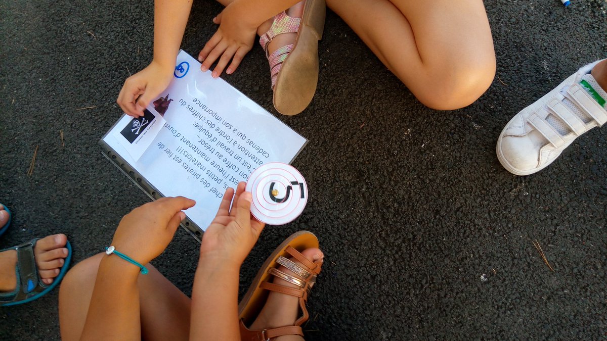 S_Bella74's tweet image. Excellent moment partagé entre 2 classes avec notre escape game pirate où les 45 élèves devaient résoudre 8 défis pour ouvrir le coffre au trésor #escapegame #maternelle #liaisonintercycle #coopération #VivreEnsemble #énigmes #resolutionprobleme