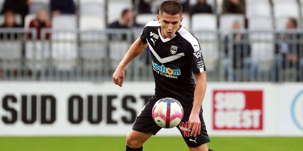 RMC |  ناديا سانت اتيان وبرشلونة توصلا لاتفاق يقضي بنقل سيرجي بالنسيا يـ 2 مليون يورو.