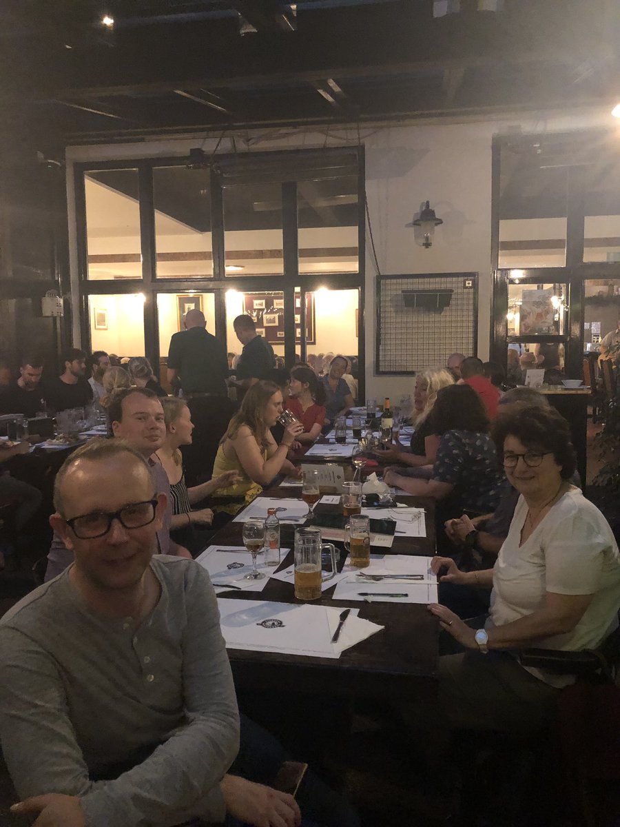 Great night out with Gleon crowd .. cheers 🥂