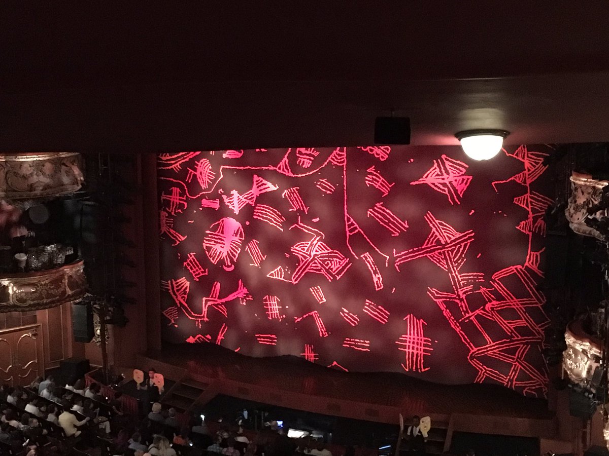 BowhillPS's tweet photo. Almost time for curtain up at The Lion King. https://t.co/CFZyZPeCeK