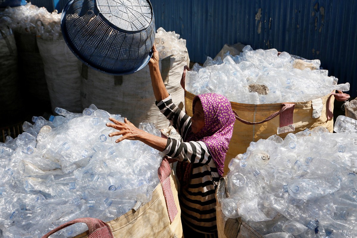 nypost's tweet photo. Bali officially bans all single-use plastic to curb ocean pollution https://t.co/R6vokbkGPq https://t.co/tYE2rT13iL