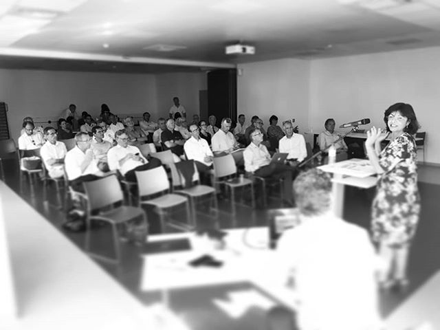 hotelent's tweet photo. 🔎PKDerm se présente... Ce soir chez #grassebiotech devant l'Assemblée Générale du Pôle PASS.
#coupdeprojecteur #ecosysteme #pkderm #lifescientis #biopreserv #TechIsi #hoteldentreprises #accompagnement #developpement #hebergement #innovation #startups… https://t.co/PkvGzdoENl https://t.co/YGkBPI3OPe